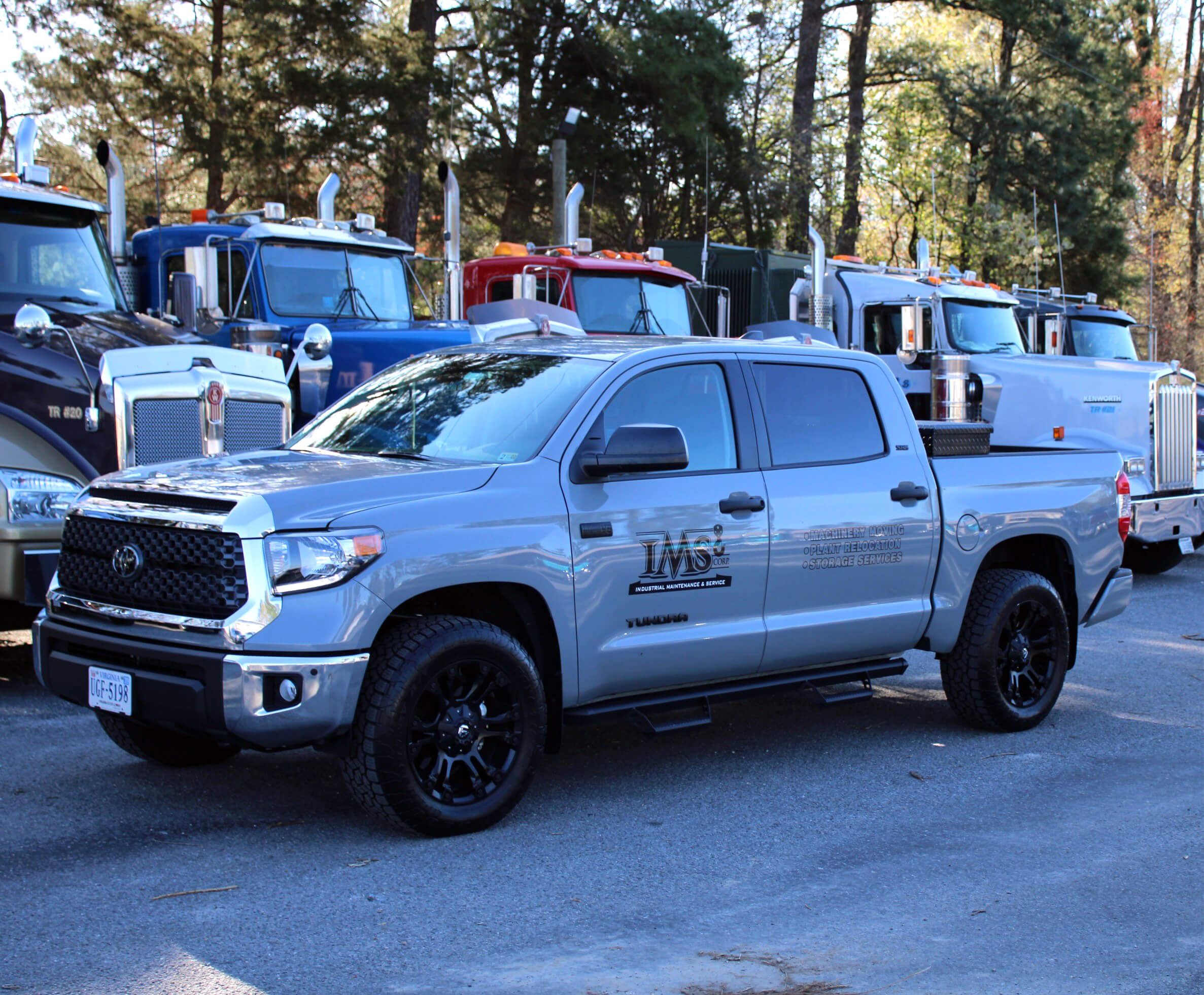 Hauling truck Hauling truck