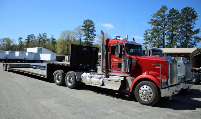 Hauling truck